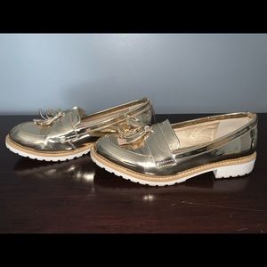 Gold tassel loafer